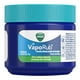 thumbnail image 2 of Ungüento Vick VapoRub para calmar algunos síntomas del resfriado 50 g, 2 of 4