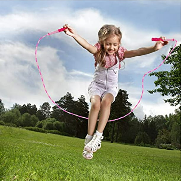 Cuerda de saltar para niños, ideal para que los niños jueguen o se  ejerciten en la casa o escuela. Cuerda para saltar varios colores con  agarradera. – Eiron Importaciones