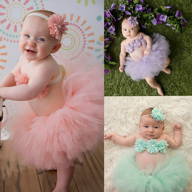 Set de bebé recién nacido 0-3 meses ideal para fotos. Incluye zapatos  bordados, vestido y diadema. $450 Usado solo una vez para fotos
