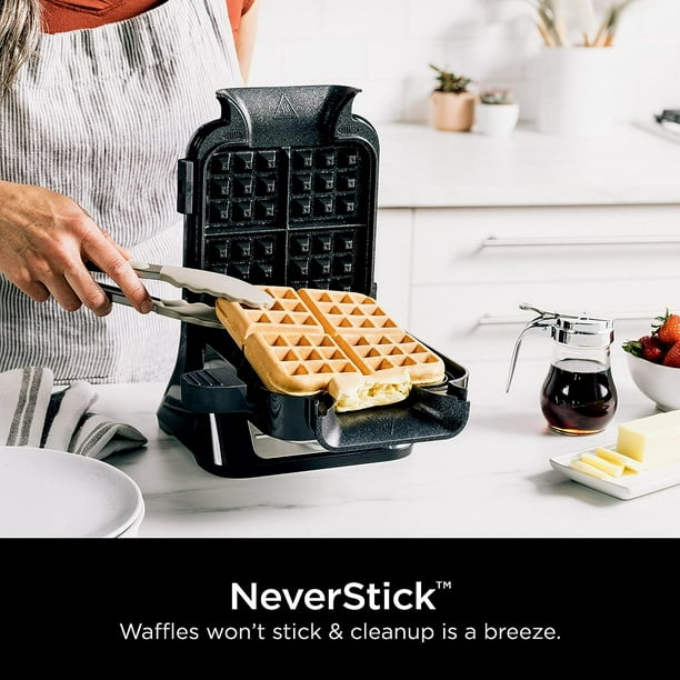 NINJA Waffle Maker Maquina para hacer waffles belgas PRO NeverStick BW1001Q  Renewed NINJA BW1001Q