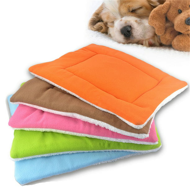  Colchonetas de relé para perros, cama antiestrés para mascotas,  manta grande, tapete peludo, accesorios plegables (color verde, tamaño: S)  : Productos para Animales