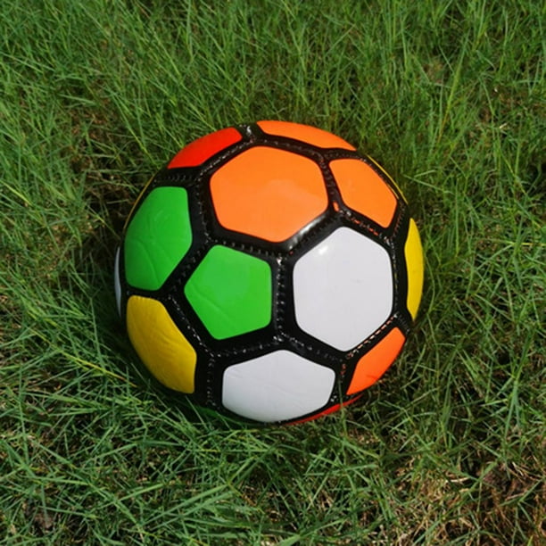 Juego de 4 pelotas deportivas para niños y adolescentes, incluye tamaño 5  de baloncesto, tamaño 4, tamaño 6, pelota de fútbol y bomba de equipo