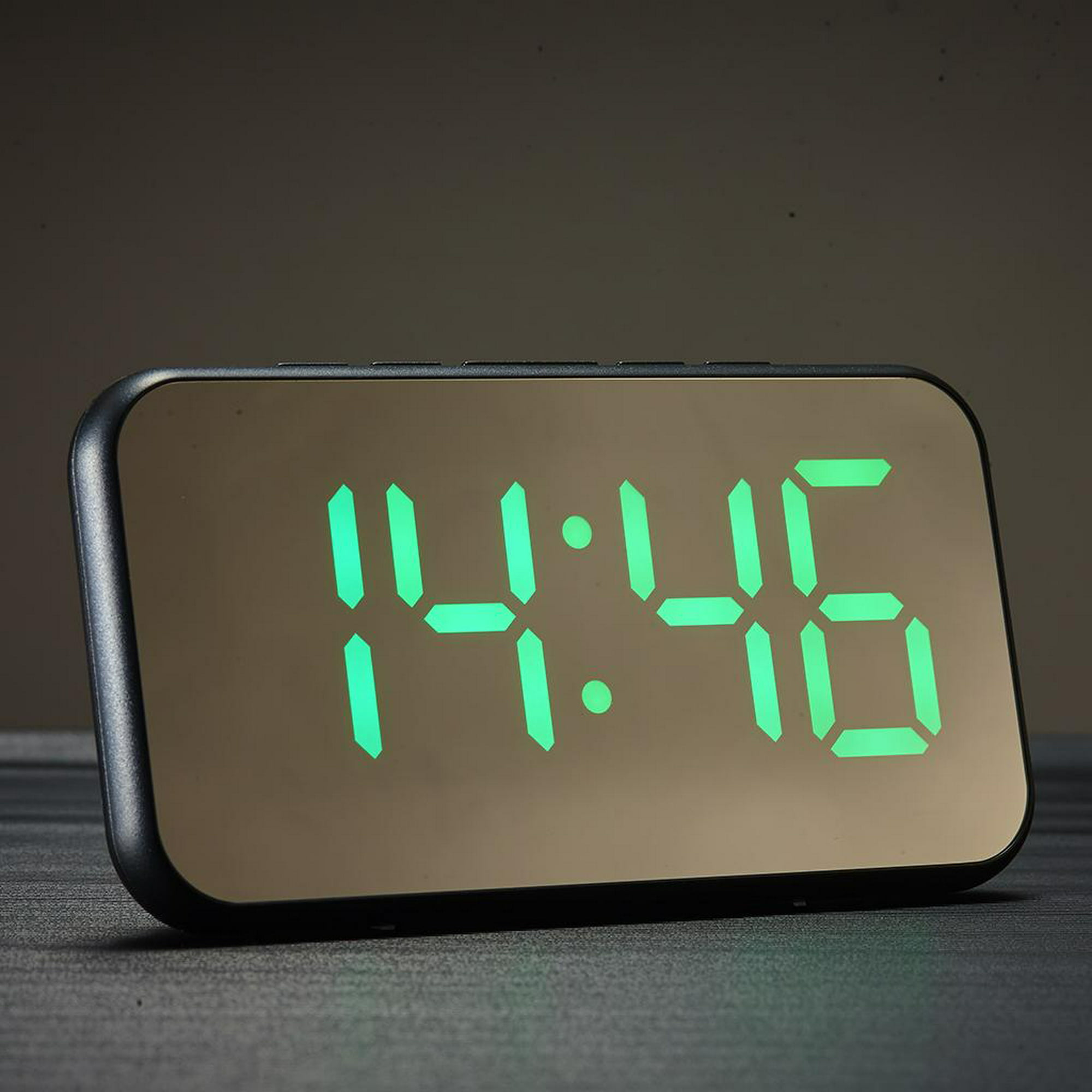 Reloj despertador digital con temperatura interior, funciona con pilas,  modelo de repetición, pantalla de 12/24 horas para dormitorios, durmientes