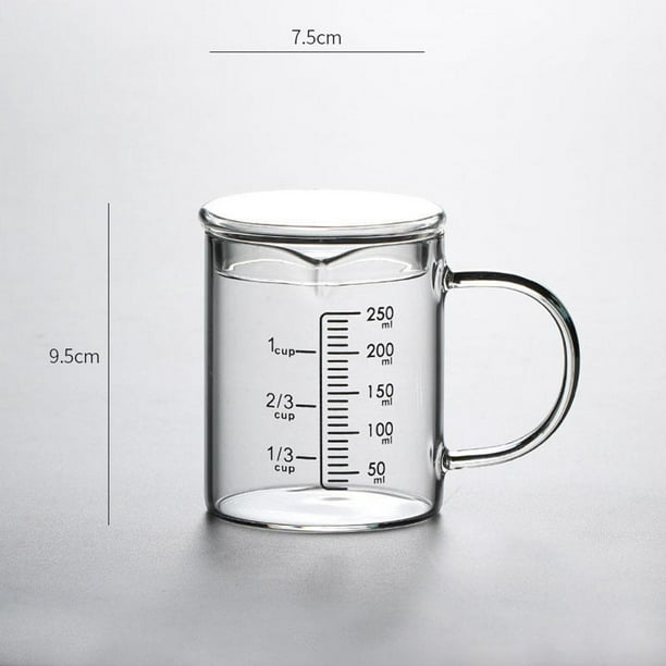 Jarra medidora con diferentes tipos de medidas, con capacidad de 250 ml, de  7,8 x 9 x 13 cm. Vaso medidor con asa válido para mi