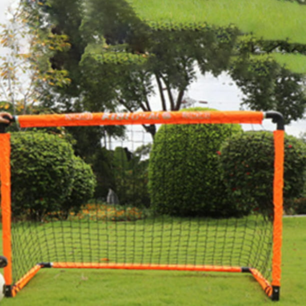 GYMAX Portería de fútbol para patio trasero, red de fútbol de 7 x 5 pies  con marco resistente y estacas para el suelo, equipo de campo de fútbol