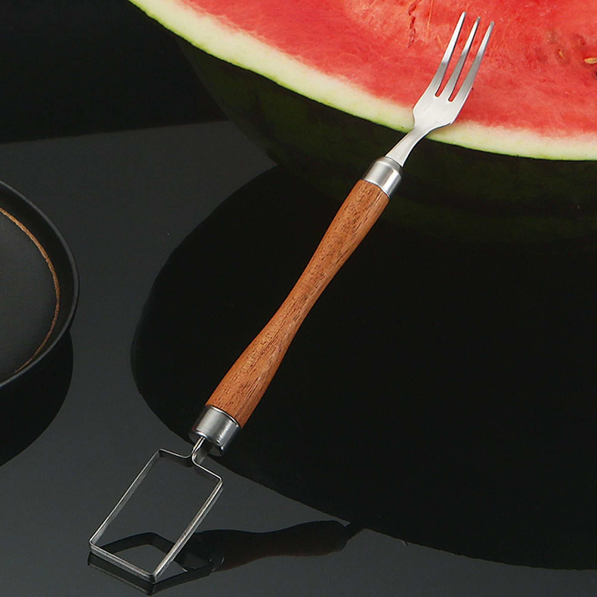 Si has flipado con el cortador-tenedor de sandía, estos utensilios  arreglavidas de Ikea te van a encantar
