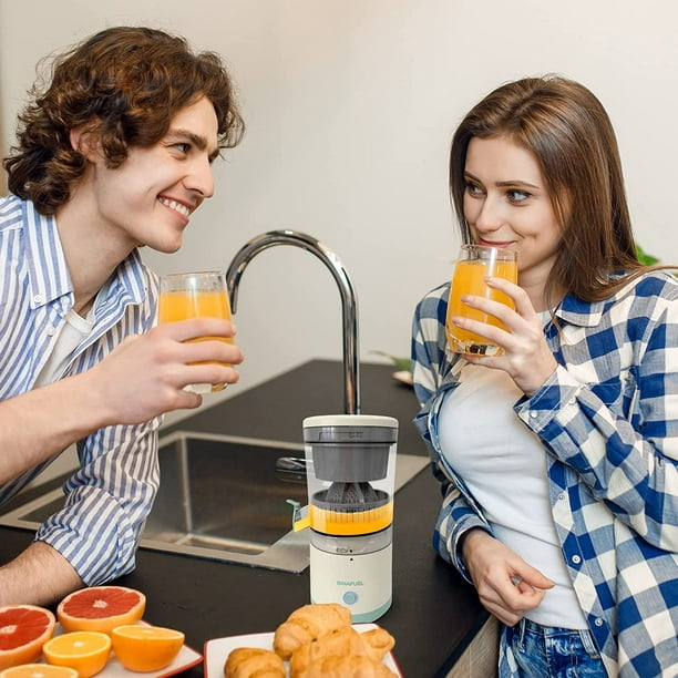 4 exprimidores de naranjas eléctricos para tus desayunos saludables