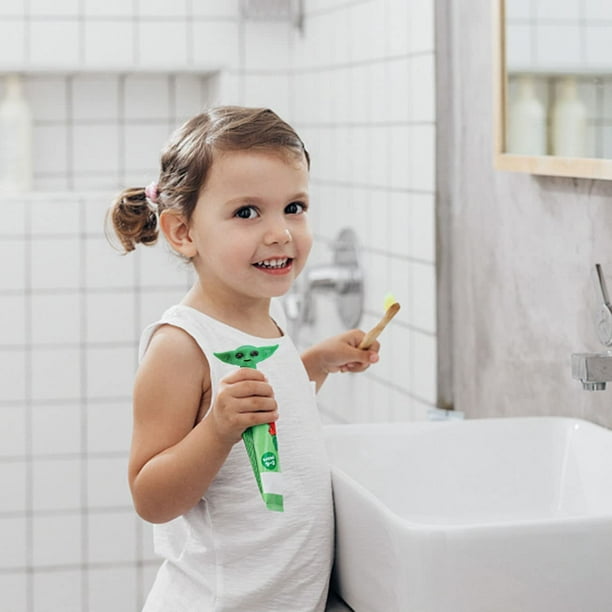 2022 The Child - Dispensador de pasta de dientes para niños y adultos,  nuevo cubrecolchón de pasta de dientes Y-oda para bebés, divertido  exprimidor