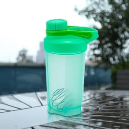 Botellas de agua para el gimnasio y vaso mezclador
