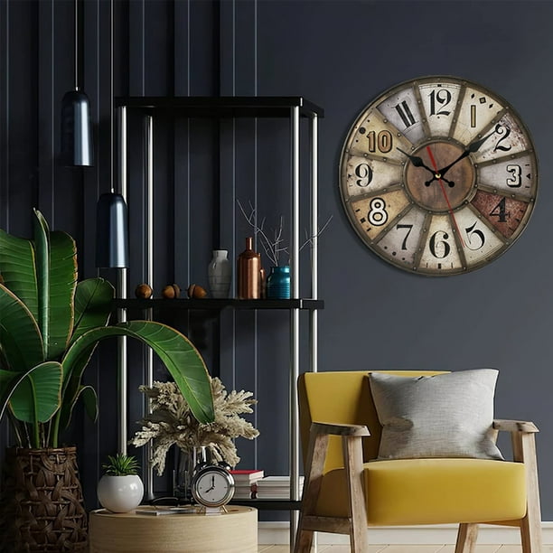 Reloj de pared con madera y papel pintado