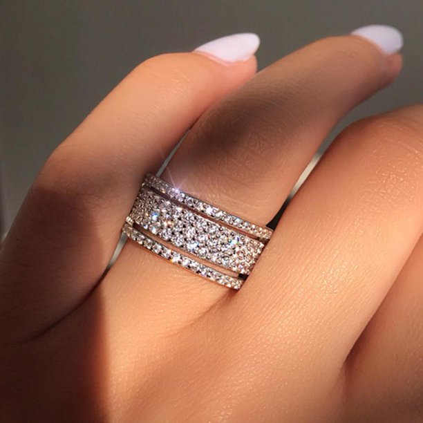 Anillo De Compromiso De Diamante Completo Brillante Para Mujer