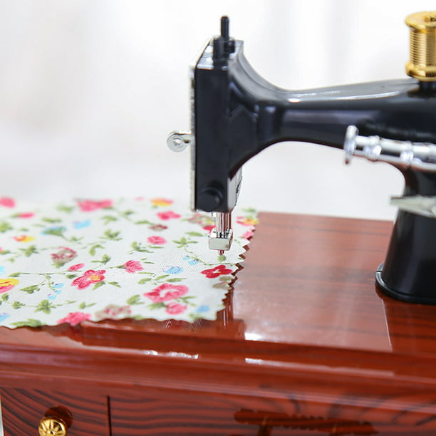 Maquina coser Singer vintage mesita escritorio  Decoración de unas, Mesas  maquinas de coser, Maquina de coser