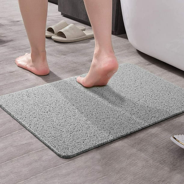 Set de alfombras para baño , suave al tacto, contiene antideslizantes en la  parte trasera y ayuda a mantener seco el piso. El set viene con…