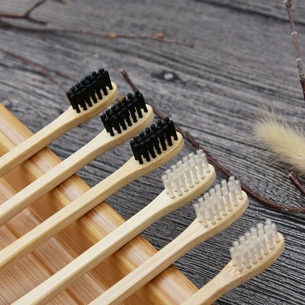 Cepillos de dientes desechables