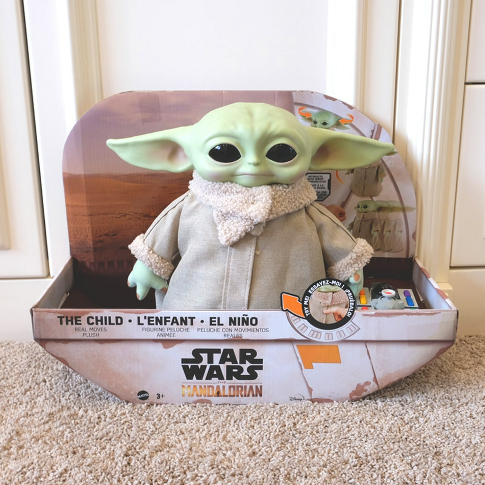 Peluche Yoda Mandalorian Star Wars con calamita Disney Store