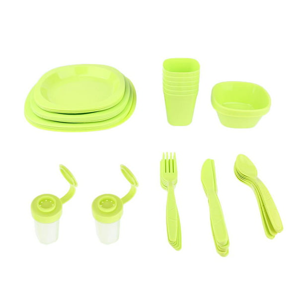 Vajilla desechable de plástico con platos y cubiertos para picnic