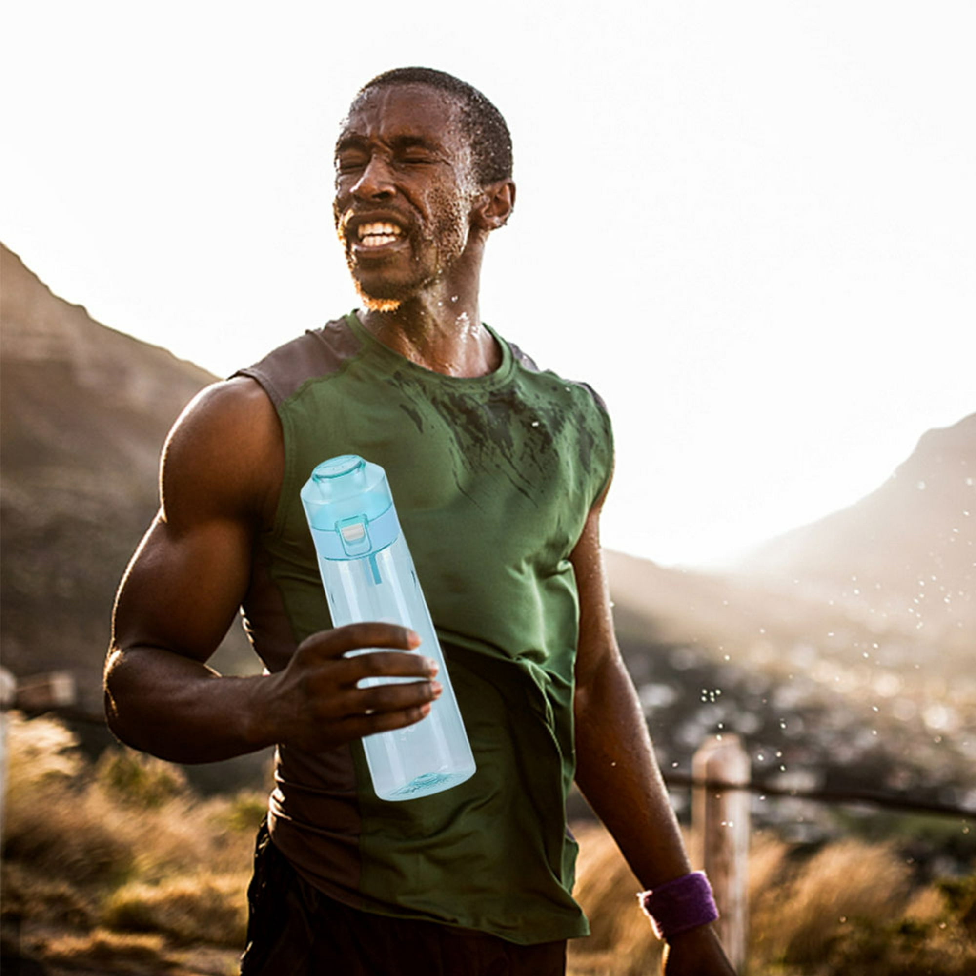 Botella de agua con sabor de 650 ml con pajita para beber más taza  reutilizable de agua (púrpura) Ehuebsd