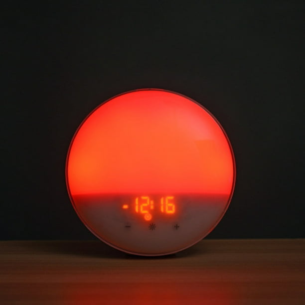  Te-Rich Reloj despertador Sunrise, luz inteligente para  despertar funciona con Alexa, 4 alarmas con radio FM, 7 sonidos de  naturaleza y repetición, luz nocturna de 7 colores, reloj despertador  digital : Electrónica
