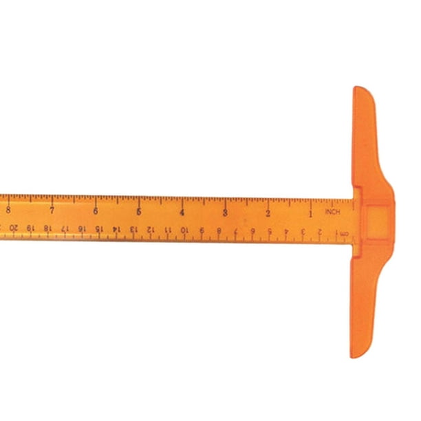 Reglas métricas. unidades indicadoras de tamaño. herramienta de medición. regla  30 cm. regla aislada de plástico amarillo con pulgadas y centímetros