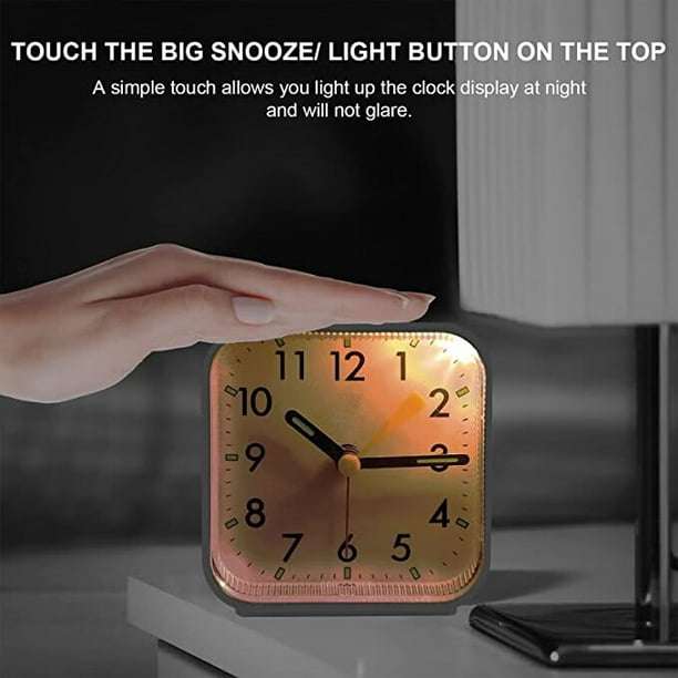 Reloj despertador analogico silencioso sin tic tac a pilas Pequeno