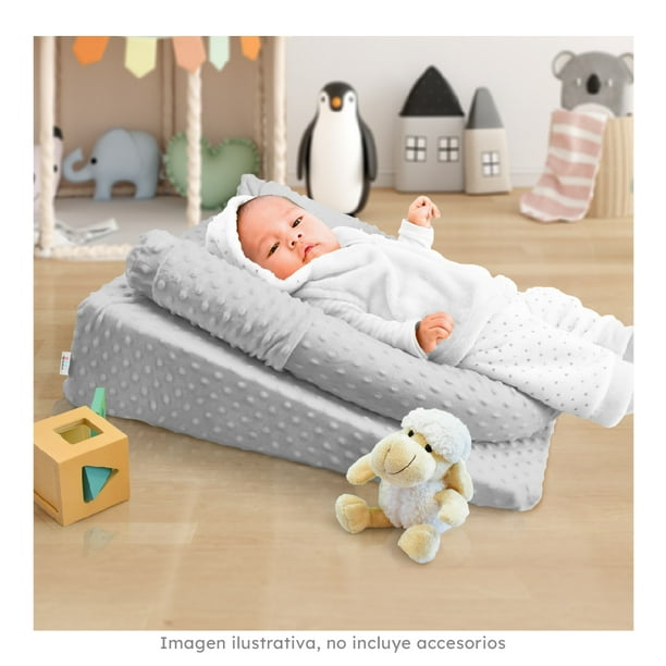 Colchones Korigoma - ALMOHADA ANTIREFLUJO (bebés) Esta almohada en forma de  cuña, eleva suavemente al bebé para una respiración más fácil y una mejor  digestión. • Ideal para el tratamiento del reflujo