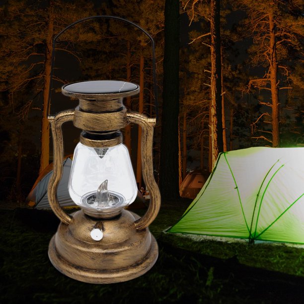 Camping con linternas y luces de cadena para una sensación cálida