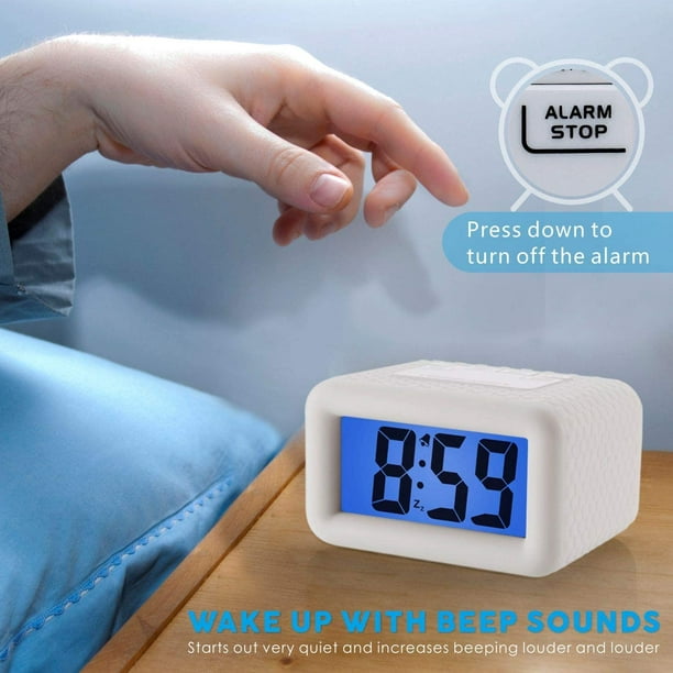  FAMICOZY Reloj despertador digital simple y fácil de usar,  pequeño compacto, atenuación automática por la noche y 6 ajustes de brillo  manuales, alimentación de red, alarma Crescendo con repetición, 12/24 horas