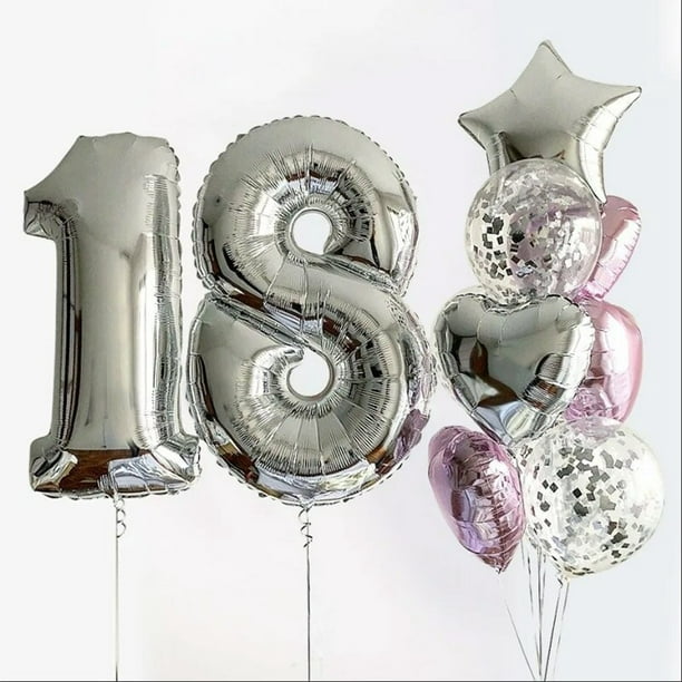 Y Decoraciones De Cumpleaños De Plata Para Una Niña De 18 Años Foto de  archivo - Imagen de pasillo, casa: 205670340