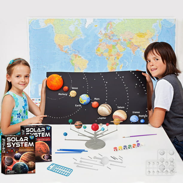 Sistema solar para niños, kit de modelo de sistema solar de astronomía,  juguetes de vástago de proyector de planetario con 8 planetas juguetes  espaciales oso de fresa Electrónica