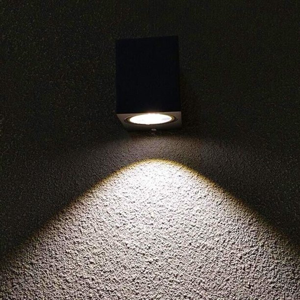 Lámpara de pared exterior tipo cubo con luz Led