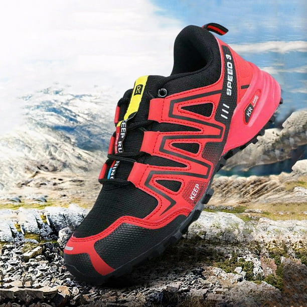 Zapatos de trekking para hombre, zapatos de senderismo aislados en gris y  rojo