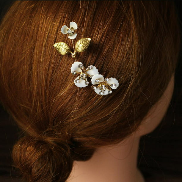 belleza: Flower pin o cómo lucir el accesorio para el cabello de moda